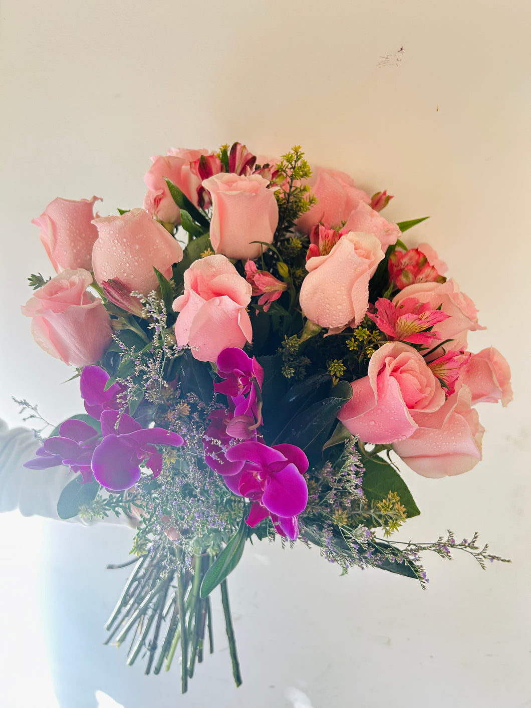 Ramo con orquídea