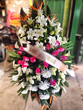 Cargar imagen en el visor de la galería, Rivera Flores - Floreria Palma Palma de Pie 1